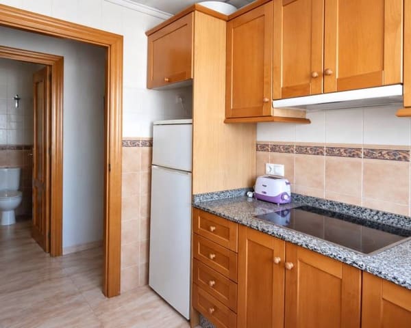 Appartement de Plage de 2 chambres à louer à Zona Pueblo, Guardamar del Segura - 750 € (Ref: 10136485)