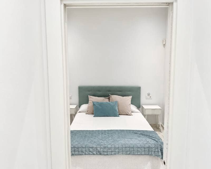 2 soverom Leilighet til leie i Torrevieja - € 1 100 (Ref: 10140118)