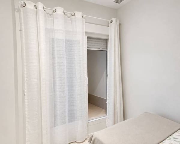 2 soverom Leilighet til leie i Avenida Habaneras - Curva de Palangre, Torrevieja - € 1 100 (Ref: 10140118)