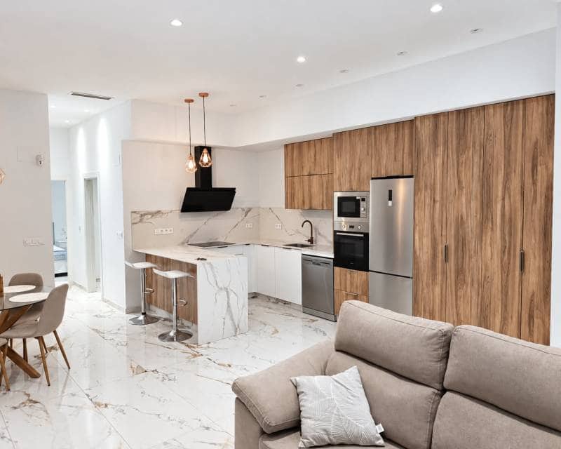2 soverom Leilighet til leie i Torrevieja - € 1 100 (Ref: 10140118)
