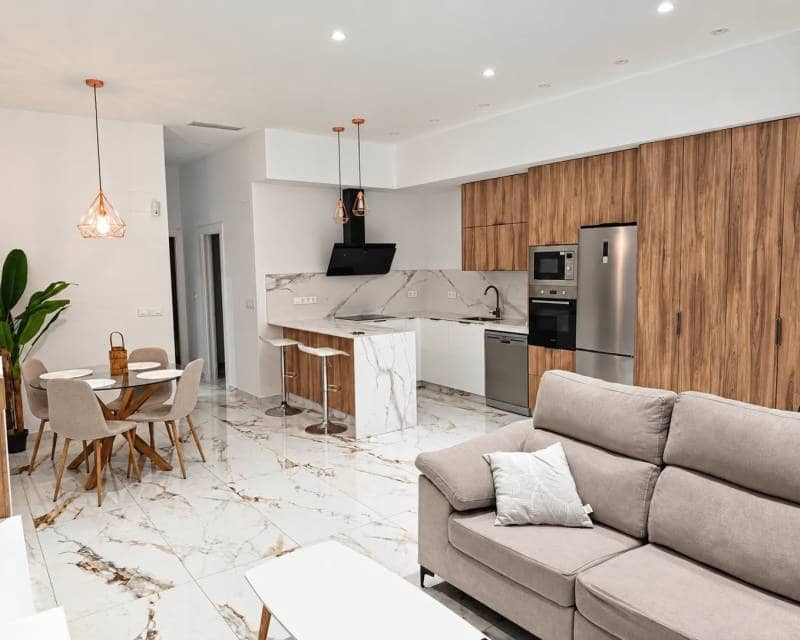 2 soverom Leilighet til leie i Torrevieja - € 1 100 (Ref: 10140118)