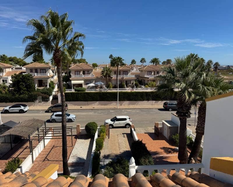 Villa/Maison de 3 chambres à louer à Los Dolses avec piscine garage - 1 500 € (Ref: 10145099)
