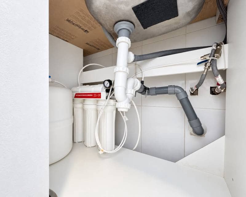 2 soveværelse Lejlighed til leje i Filipinas med swimmingpool garage - € 1.750 (Ref: 10145362)