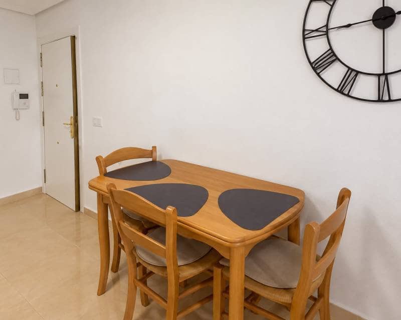 1 camera da letto Appartamento sulla Spiaggia da affittare in Torrevieja - 800 € (Rif: 10145710)