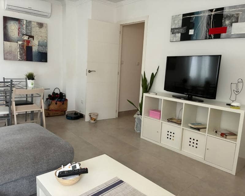 Appartement de 1 chambre à louer à Torrevieja - 750 € (Ref: 10150593)