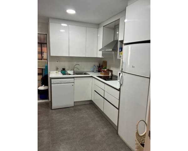 1 Zimmer Apartment zu vermieten in Centro - Muelle Pesquero, Torrevieja - 750 € (Ref: 10150593)