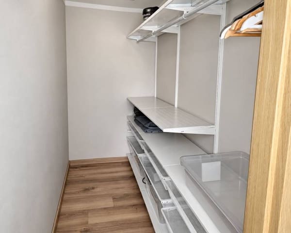 3 bedroom Beach Apartment for rent in Playa del Acequión, Torrevieja - € 1,250 (Ref: 10153847)