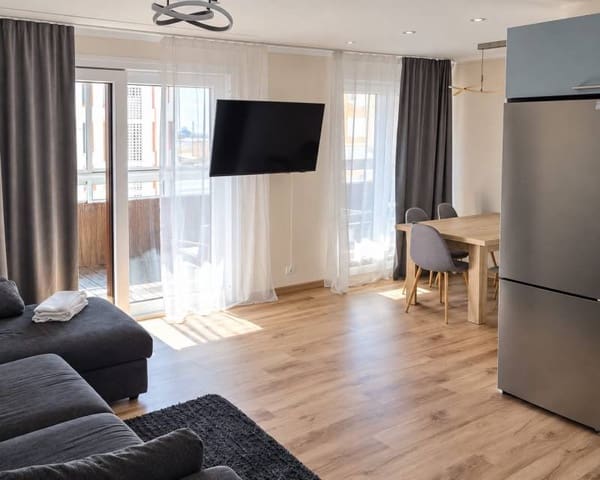 3 bedroom Beach Apartment for rent in Playa del Acequión, Torrevieja - € 1,250 (Ref: 10153847)