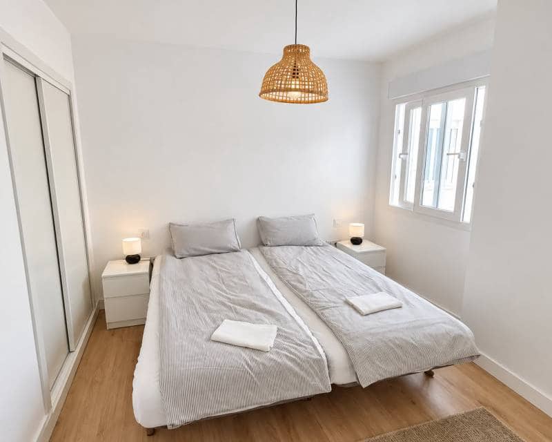 2 soverom Strandleiligheter til leie i Orihuela Costa med svømmebasseng - € 1 000 (Ref: 10154160)