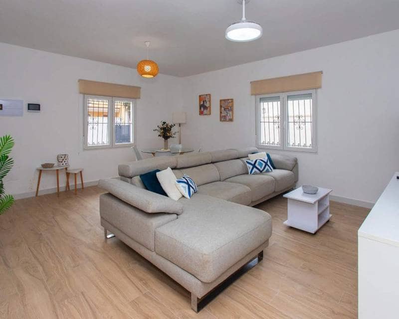 3 slaapkamer Villa te huur in Pilar de la Horadada met zwembad garage - € 1.350 (Ref: 10160335)