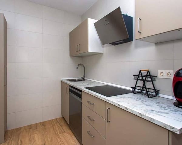 3 slaapkamer Villa te huur in Torre de la Horadada, Pilar de la Horadada met zwembad garage - € 1.350 (Ref: 10160335)