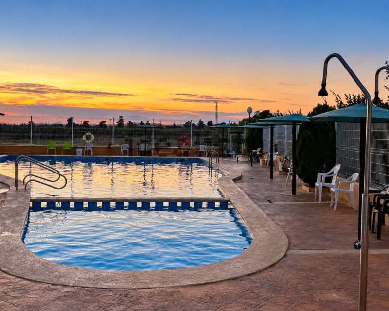 2 Zimmer Penthouse zu vermieten in Guardamar del Segura mit Pool - 700 € (Ref: 10160554)