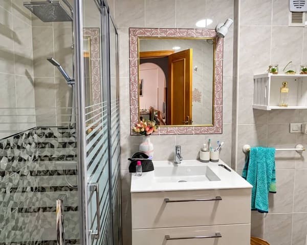 2 Zimmer Penthouse zu vermieten in El Moncayo, Guardamar del Segura mit Pool - 700 € (Ref: 10160554)