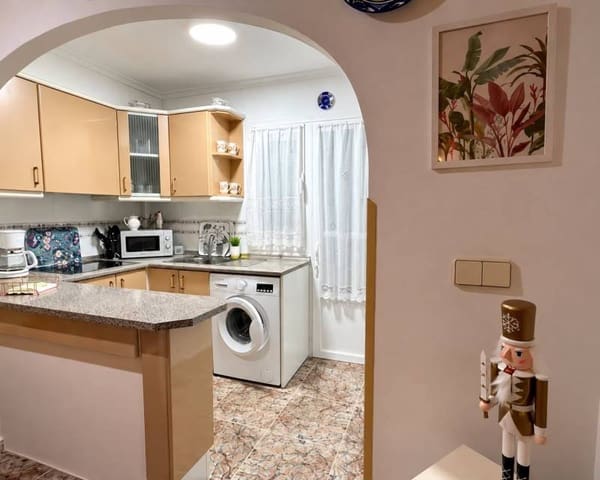2 Zimmer Penthouse zu vermieten in El Moncayo, Guardamar del Segura mit Pool - 700 € (Ref: 10160554)