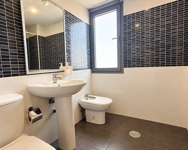 2 sypialnia Apartament przy plaży do wynajęcia w Aguamarina, Orihuela z basenem garażem - 1 600 € (Ref: 10160862)