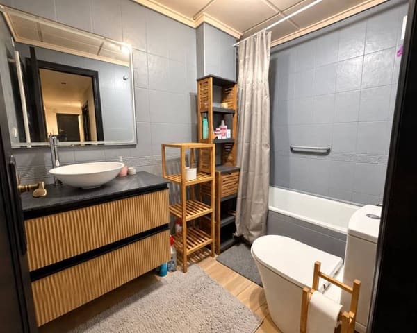 3 soveværelse Lejlighed til leje i Zona Pueblo, Guardamar del Segura - € 1.000 (Ref: 10160863)