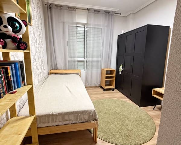 3 soveværelse Lejlighed til leje i Zona Pueblo, Guardamar del Segura - € 1.000 (Ref: 10160863)