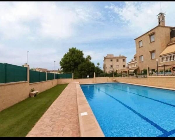 4 bedroom Terraced Villa for rent in Aguas Nuevas, Torrevieja with pool garage - € 1,170 (Ref: 10167880)