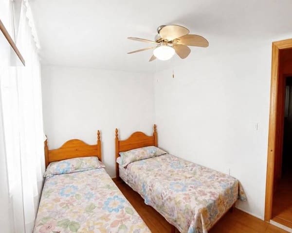4 bedroom Terraced Villa for rent in Aguas Nuevas, Torrevieja with pool garage - € 1,170 (Ref: 10167880)