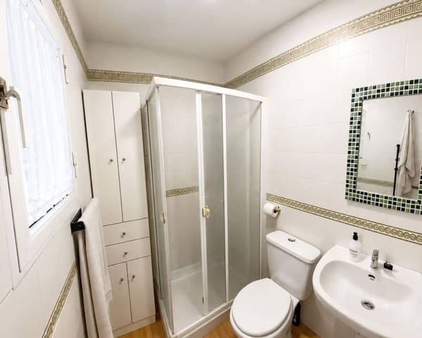 4 bedroom Terraced Villa for rent in Aguas Nuevas, Torrevieja with pool garage - € 1,170 (Ref: 10167880)