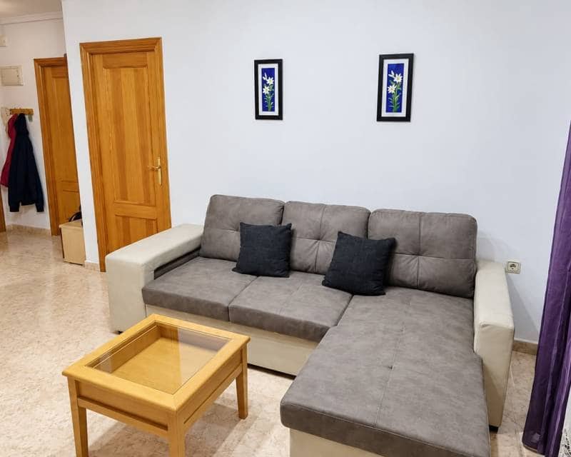 3 sypialnia Apartament przy plaży na kwatery wakacyjne w Torrevieja z basenem - 800 € (Ref: 10167881)