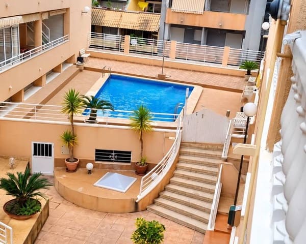 3 makuuhuone Ranta-asunto lomavuokrausta paikassa Playa del Cura, Torrevieja mukana uima-altaan - 800 € (Ref: 10167881)