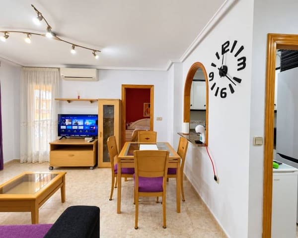 3 makuuhuone Ranta-asunto lomavuokrausta paikassa Playa del Cura, Torrevieja mukana uima-altaan - 800 € (Ref: 10167881)