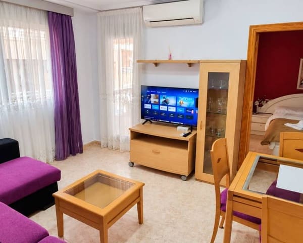 3 makuuhuone Ranta-asunto lomavuokrausta paikassa Playa del Cura, Torrevieja mukana uima-altaan - 800 € (Ref: 10167881)