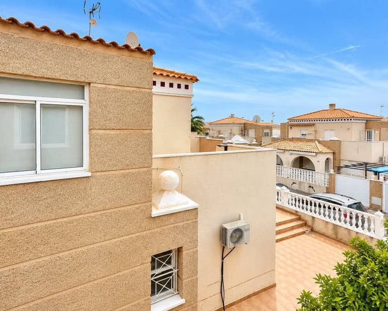 4 bedroom Terraced Villa for holiday rental in Aguas Nuevas with pool garage - € 1,200 (Ref: 10167941)