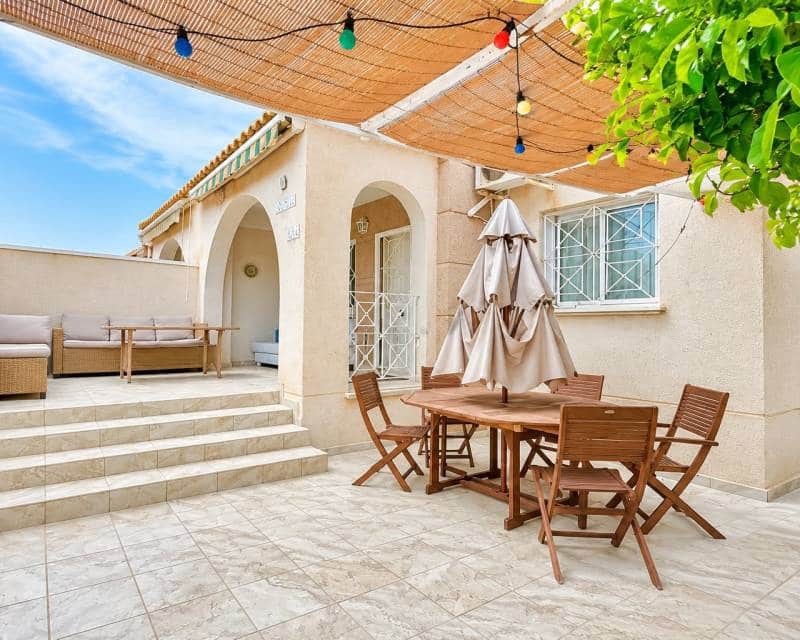 4 bedroom Terraced Villa for holiday rental in Aguas Nuevas with pool garage - € 1,200 (Ref: 10167941)