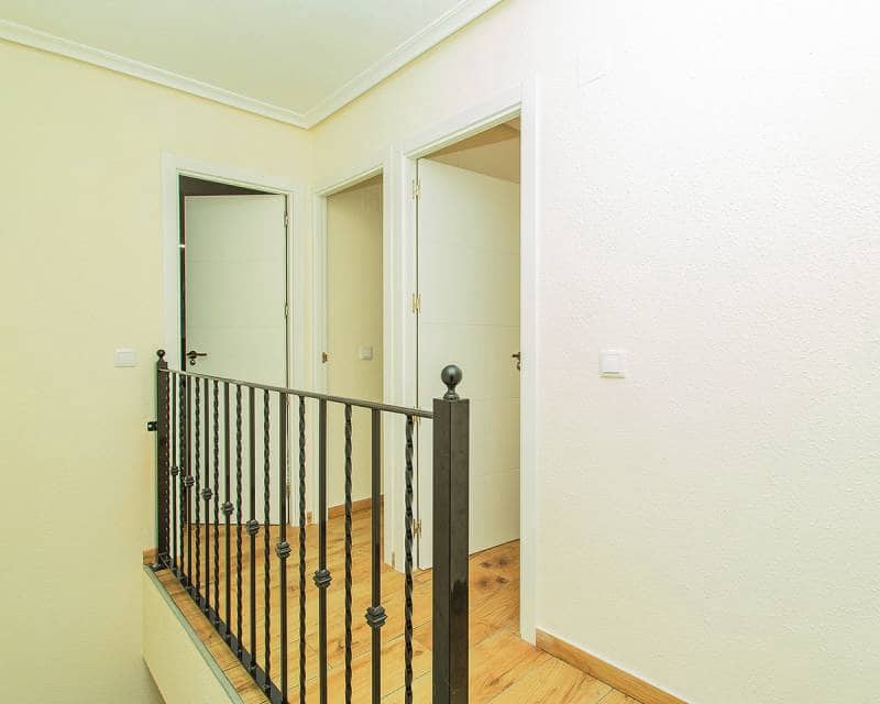 2 sypialnia Apartament do wynajęcia w La Mata z basenem garażem - 1 350 € (Ref: 10170410)