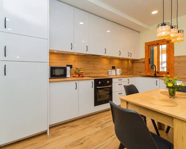 2 sypialnia Apartament do wynajęcia w Los Europeos, Torrevieja z basenem garażem - 1 350 € (Ref: 10170410)