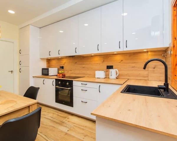 2 sypialnia Apartament do wynajęcia w Los Europeos, Torrevieja z basenem garażem - 1 350 € (Ref: 10170410)