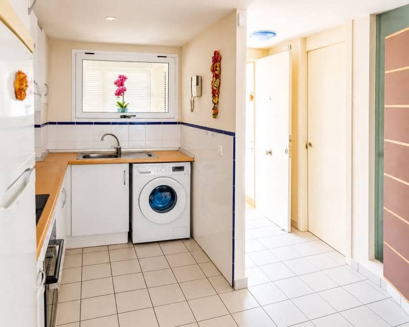 2 sovrum Lägenhet för semesterbostäder i Orihuela Costa med pool garage - 1 000 € (Ref: 10170411)