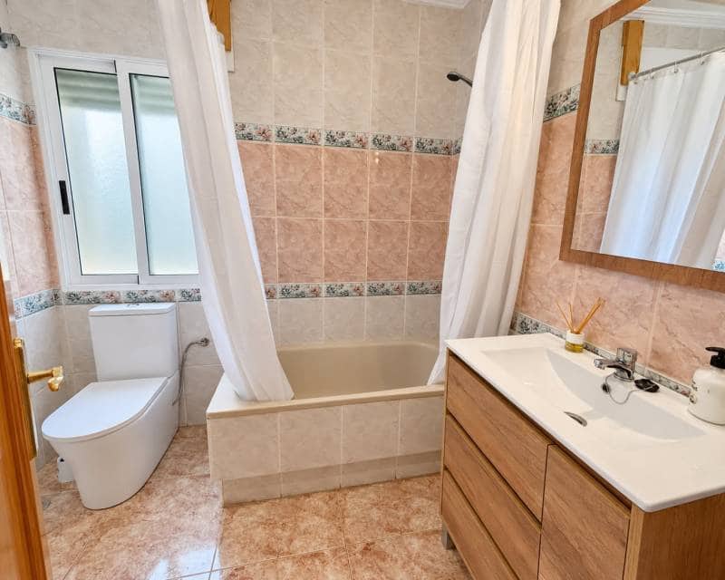 4 soverom Villa til salgs i Pilar de la Horadada med svømmebasseng garasje - € 1 400 (Ref: 10172416)