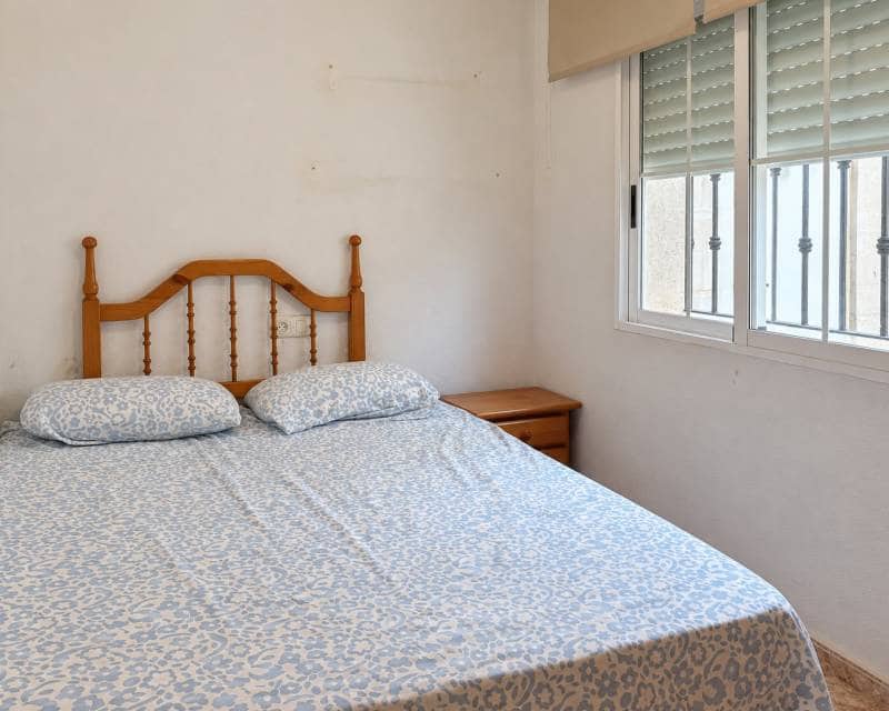 4 soverom Villa til salgs i Pilar de la Horadada med svømmebasseng garasje - € 1 400 (Ref: 10172416)