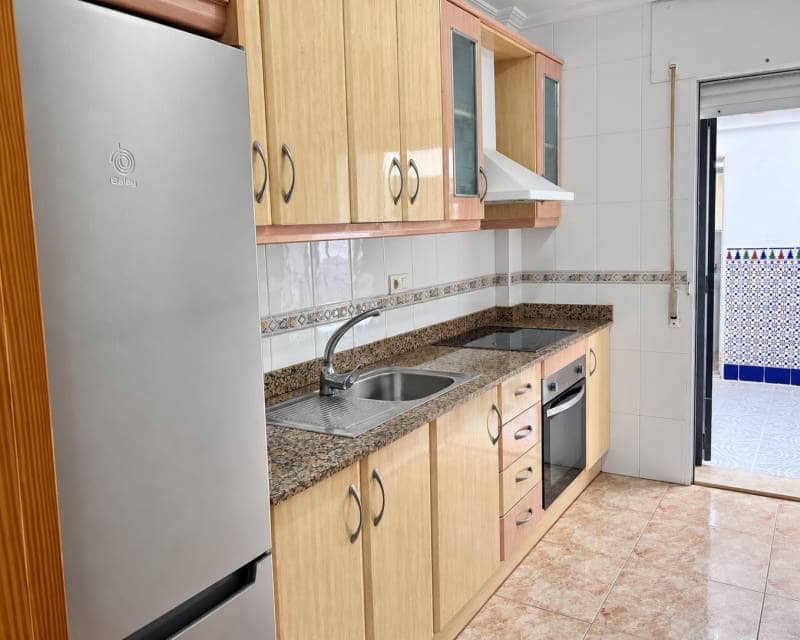 4 soverom Villa til salgs i Pilar de la Horadada med svømmebasseng garasje - € 1 400 (Ref: 10172416)
