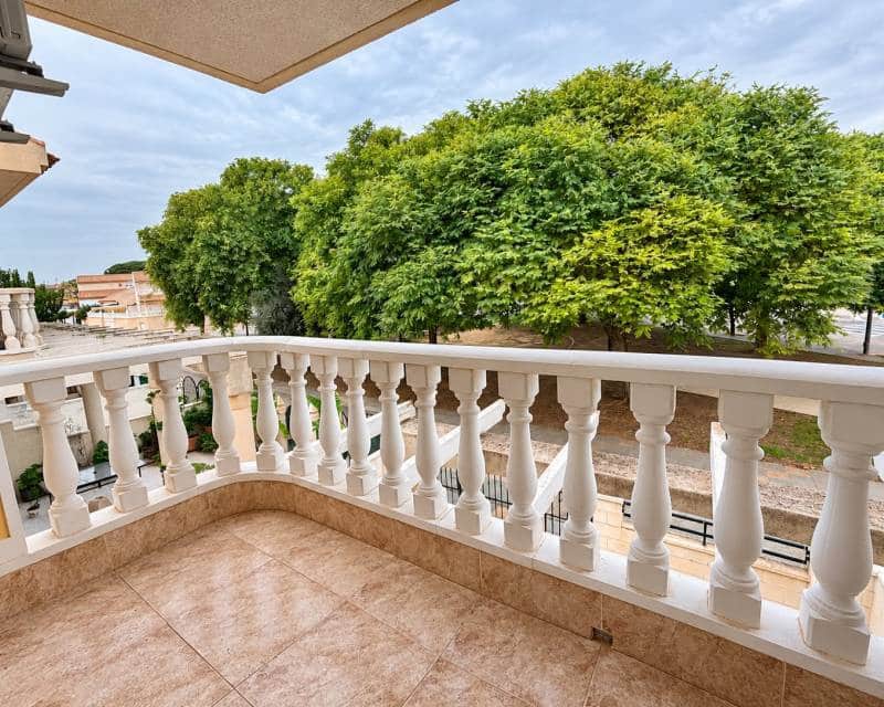 4 soverom Villa til salgs i Pilar de la Horadada med svømmebasseng garasje - € 1 400 (Ref: 10172416)