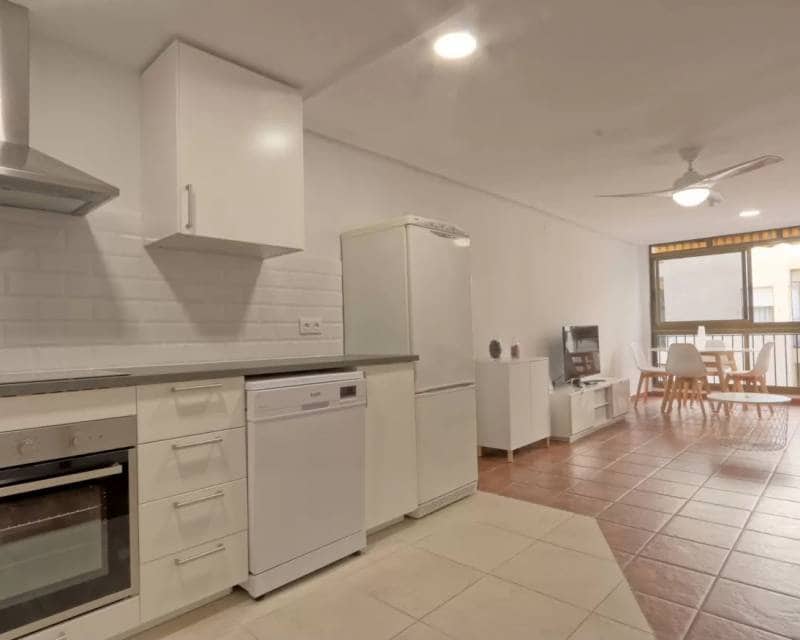 Apartamento Playa de 2 habitaciones en Santa Pola en alquiler - 950 € (Ref: 10172417)