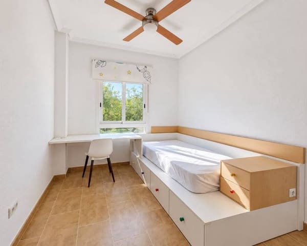 3 sypialnia Apartament do wynajęcia w Orihuela ciudad, Orihuela z garażem - 1 000 € (Ref: 10174821)