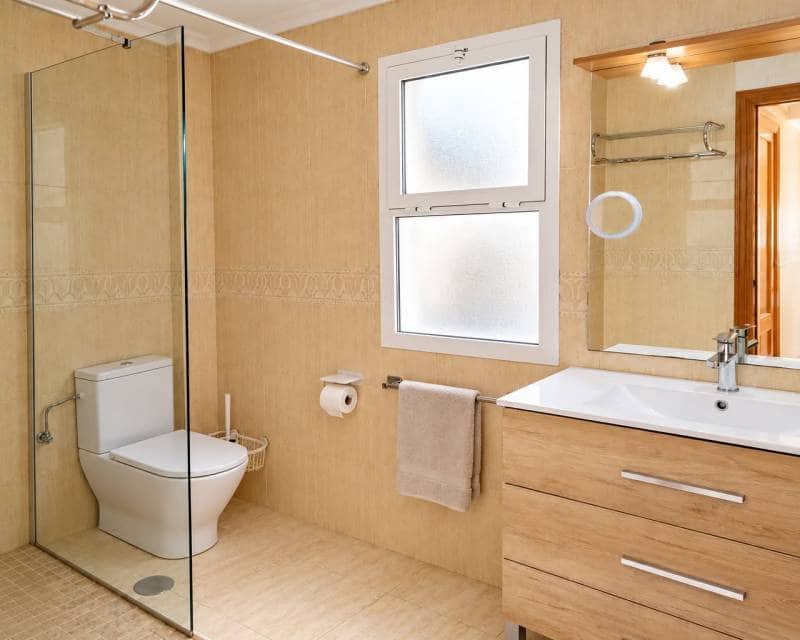 2 quarto Moradia para arrendar em Pilar de la Horadada com piscina garagem - 1 500 € (Ref: 10183044)