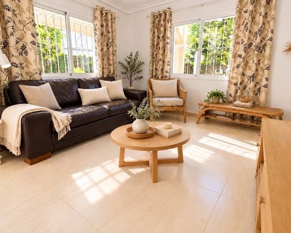 2 quarto Moradia para arrendar em Mil Palmeras, Pilar de la Horadada com piscina garagem - 1 500 € (Ref: 10183044)