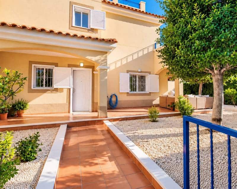 2 quarto Moradia para arrendar em Pilar de la Horadada com piscina garagem - 1 500 € (Ref: 10183044)