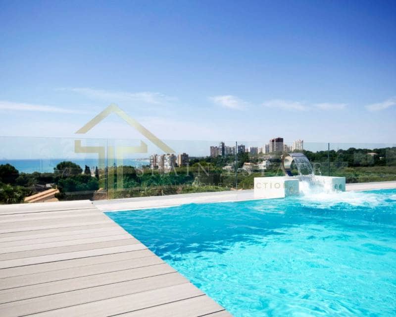 3 soveværelse Villa til salg i Campoamor med swimmingpool - € 1.050.000 (Ref: 4890008)