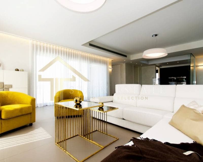 3 soveværelse Villa til salg i Campoamor med swimmingpool - € 1.050.000 (Ref: 4890008)