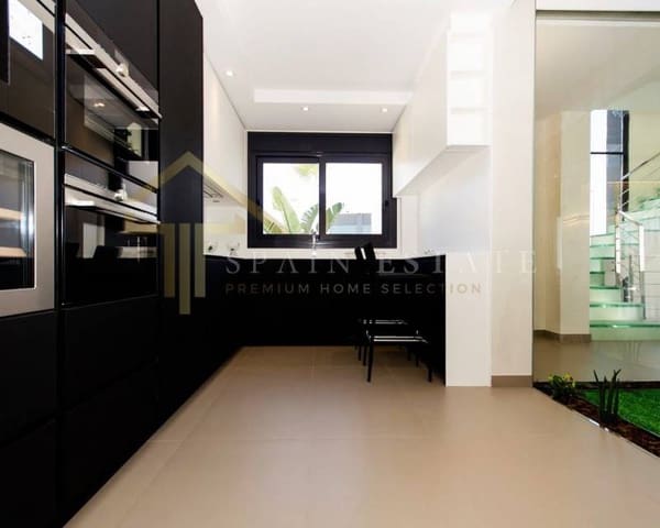 3 soveværelse Villa til salg i Campoamor, Orihuela med swimmingpool - € 1.050.000 (Ref: 4890008)