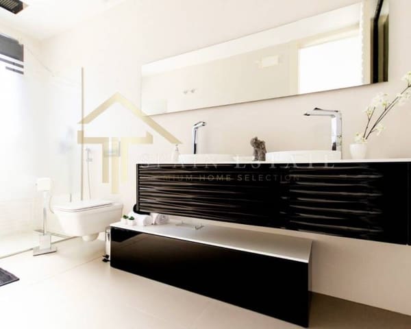 3 soveværelse Villa til salg i Campoamor, Orihuela med swimmingpool - € 1.050.000 (Ref: 4890008)