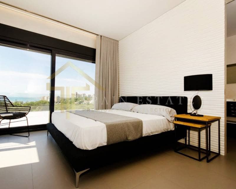 3 soveværelse Villa til salg i Campoamor med swimmingpool - € 1.050.000 (Ref: 4890008)