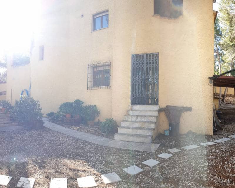 6 bedroom Villa for sale in Orihuela Costa with pool - € 450,000 (Ref: 6332858)