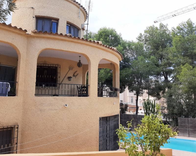 6 bedroom Villa for sale in Orihuela Costa with pool - € 450,000 (Ref: 6332858)